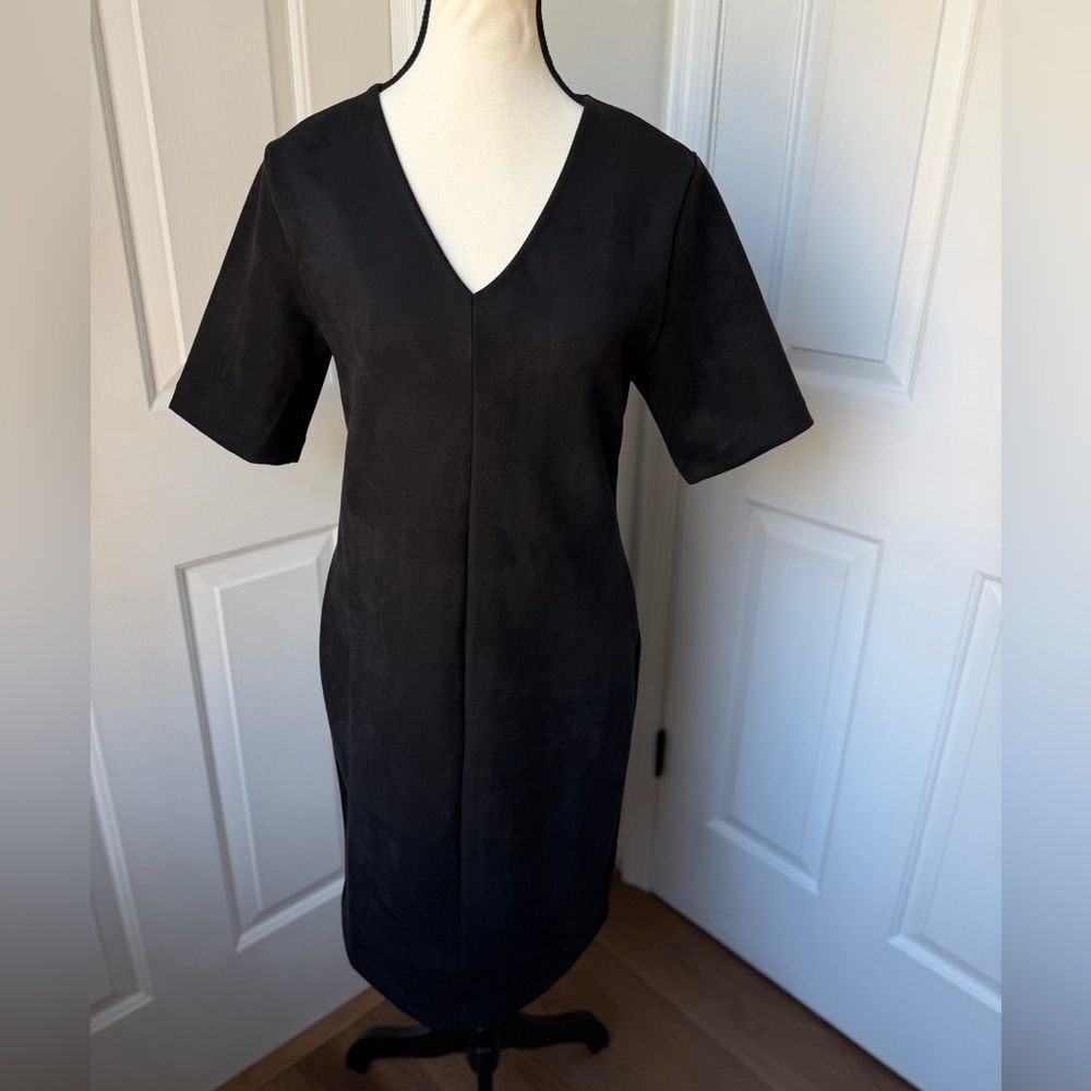 Spanx Faux Suede Column V-Neck Short Sleeve Dress Black Small